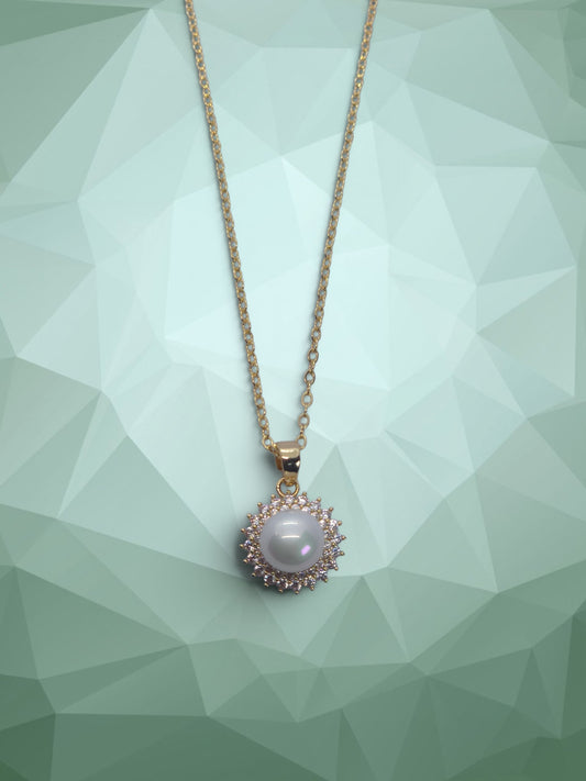 Pearl Radiance Halo Pendant