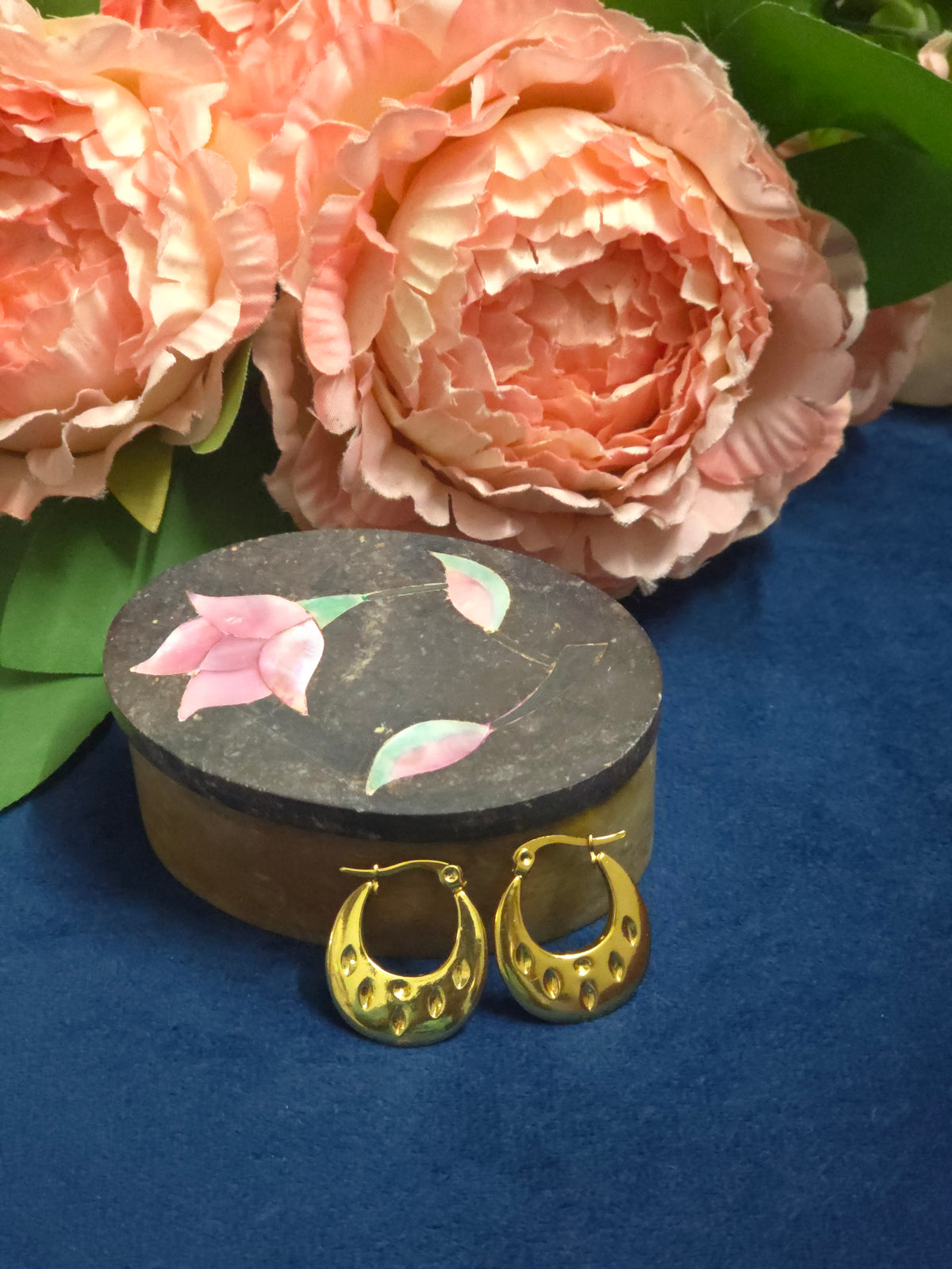 Golden Gleam Hoops