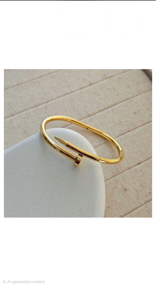 Aurelia Nail Sculpt Cuff