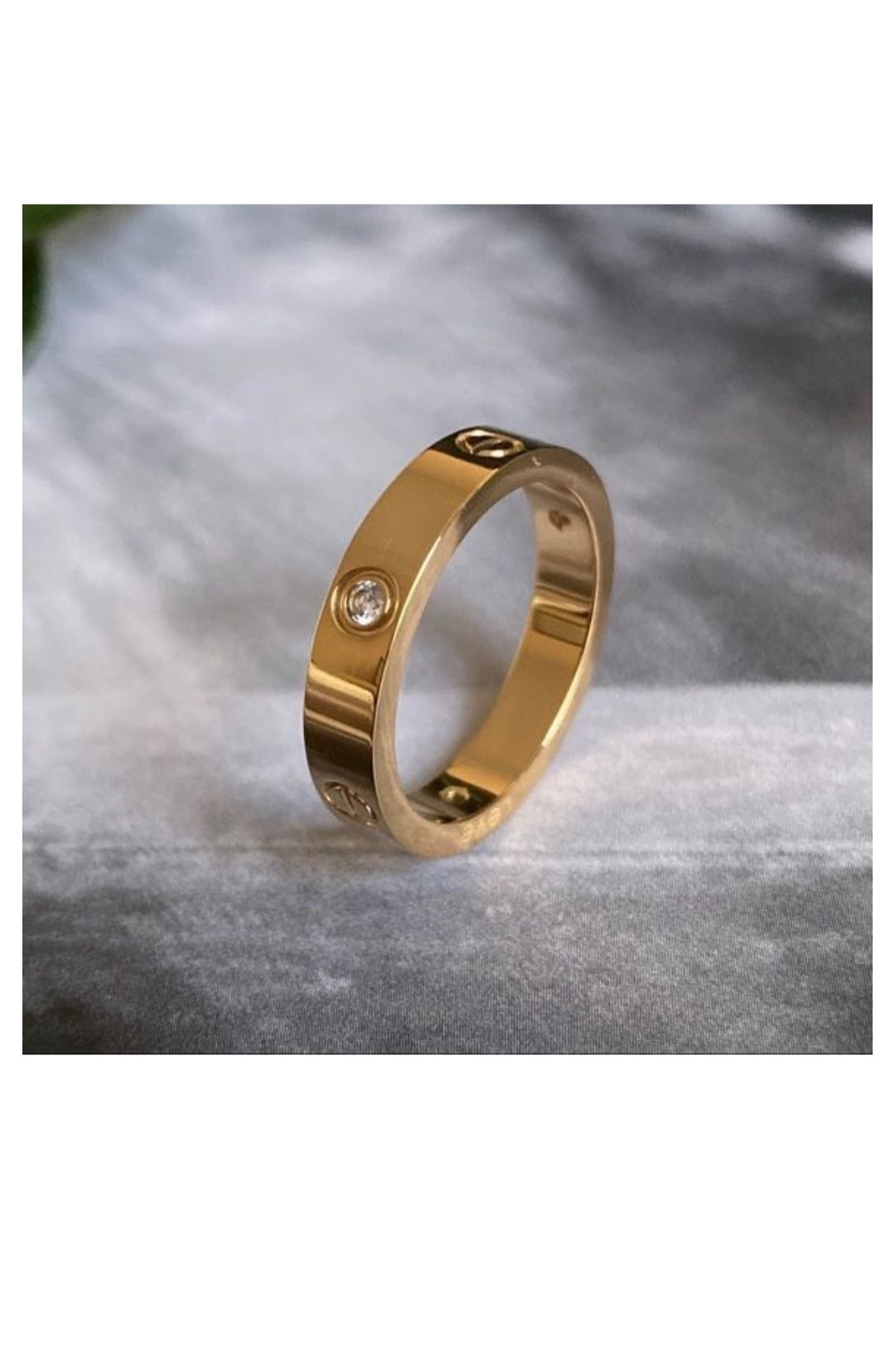 Aurelia Signature Solitaire Ring