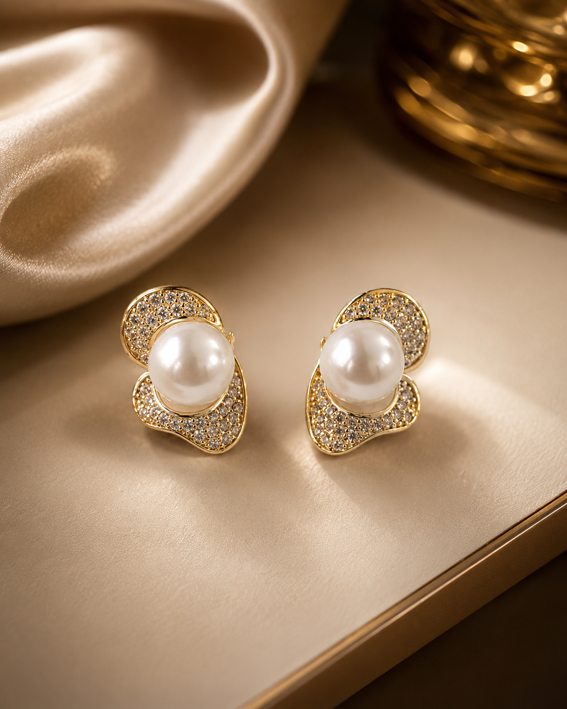 Celeste Pearl Glow Stud Earrings
